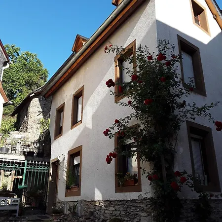 Cosy Upcyclinghaus Mit Mediterranerterrasse *
